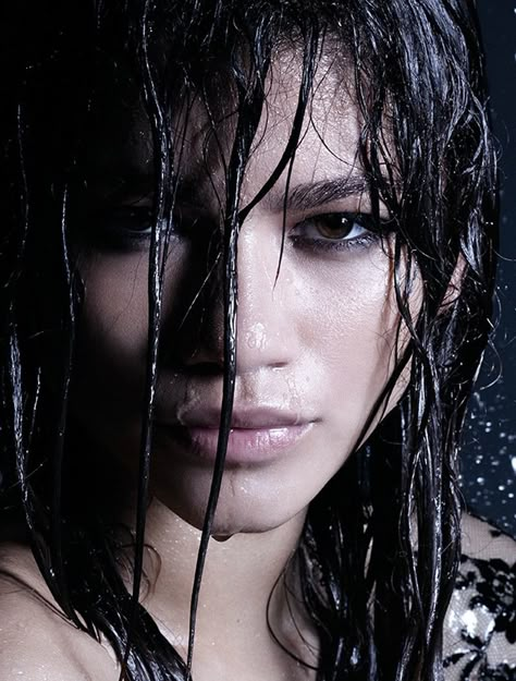 Zendaya wears the wet hair look. Photo: Rankin Hunger Magazine, Pop Princess, Fashion Makeover, Style Makeover, Zendaya Coleman, Hair Routines, Wet Look, Wet Hair, Looks Style