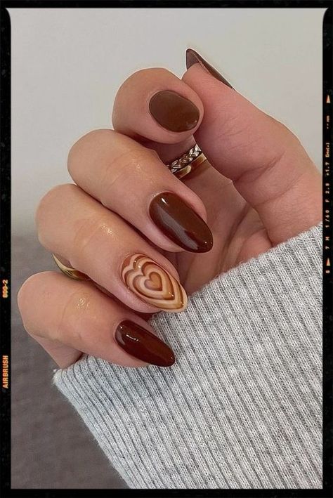 Brown Nail Extension Designs, Nail Extensions Colours, Brown Colour Nail Art, Nail Extensions Designs Aesthetic, Nail Art Brown Aesthetic, Brown Nail Extensions, Simple Nail Extension Design, Aesthetic Autumn Nails, Autumn Brown Nails