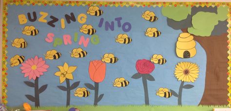 Buzzing into Spring bulletin board Buzzing Into Spring Bulletin Board, Spring Bulletin Board Ideas, March Preschool, Door Bulletin Boards, Spring Board, Wellness Board, Bulletin Boards Classroom Decor, Spring Bulletin, Spring Bulletin Boards