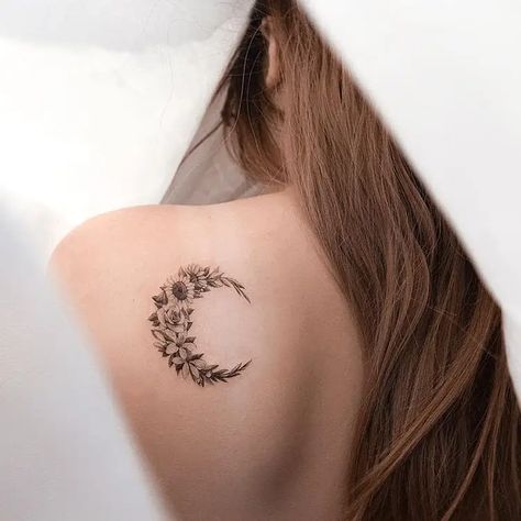 Crescent Moon Tattoo, Tattoo Trend, New Tattoo Designs, Shape Tattoo, Tattoo Girls, Unique Tattoo Designs, Elegant Tattoos, Ink Ideas, Tattoo Trends