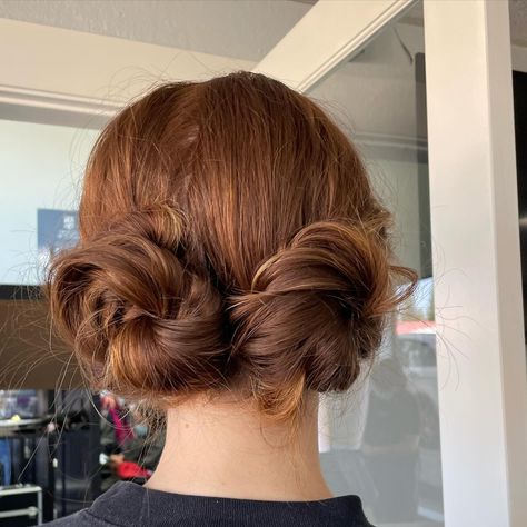 ♡⭒May the 4th be with you⭒♡ Cute pair of buns perfect for a casual everyday Leia look. Hope everyone has a great day. What is everyone doing for May 4th? -🍒 Posted 05-04-2024 #starwars #starwarsday #princess #princessleia #princessleiahair #princessleiahairstyle #leiahair #spacebuns #princesaleia👸 #princesaleiastarwars #guerradelasgalaxias #estilodepelo #hansolo #starwarsfan #starwarshair #estilista #hairstylist #hairstyles #cutehairstyles #cutebunhairstyles #messybun #rosevillehairstylist... Princess Leia Hairstyles, Leia Hair Tutorial, Geek Hairstyles, Leia Hairstyles, Princess Leia Hair Buns, Leia Hair, Princess Leia Buns, Star Wars Hair, Princess Leia Hair