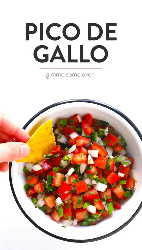 The BEST Pico de Gallo recipe! It's easy to make in 10 minutes with just 7 ingredients, it's perfect for topping all of your favorite Mexican dishes, or eating simply as salsa with chips. It's also naturally gluten-free and vegan, and perfect for Cinco de Mayo. | Gimme Some Oven #picodegallo #mexican #salsa #glutenfree #appetizer #vegan Best Pico De Gallo Recipes, Glutenfree Appetizer, Appetizer Vegan, Barbacoa Recipe, Mexican Salsa, Salsa Fresca, Easy Guacamole, Gimme Some Oven, Appetizer Bites