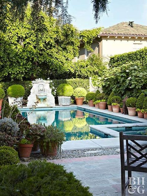 tuscan style pool area Style Toscan, Landscaping Inspiration, Backyard Privacy, Backyard Pool Landscaping, Casa Exterior, Dream Pools, Beautiful Pools, Tuscan Style, Garden Pool