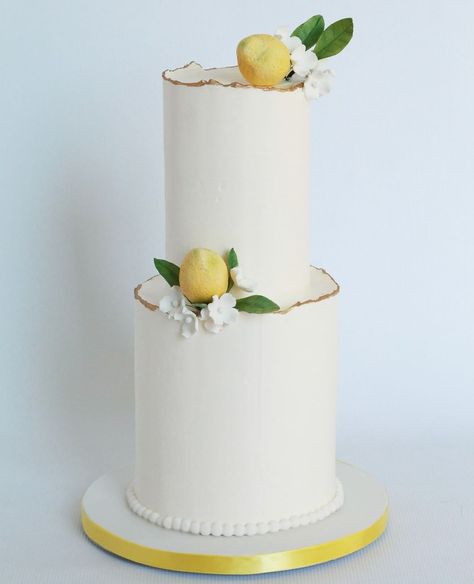 Lemon Wedding Cake, Lemon Wedding Cakes, Lemon Themed Bridal Shower, Lemon Wedding, Luxury Cake, Special Dinner, Sweet Table, Lemon Cake, Bridal Shower Theme