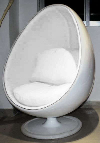 Egg Chair Desk, Small Egg Chair, Egg Chair Bedroom, Fluffy Chair, Retro Rooms, Transparent Chair, Bubble Chair, Minecraft Modern, Big Chair