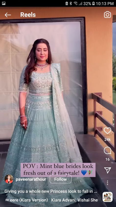 Reception Lehenga For Bride, Pastel Blue Lehenga, Pista Green Lehenga, Twining Outfits, Outfit For Engagement, Lehengas For Wedding, Lehenga For Bride, Lehenga Half Saree, Shadi Dress