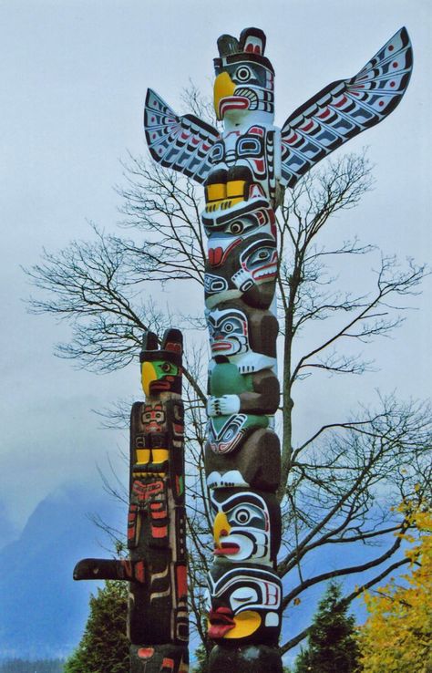 Canadian Totem Poles, Indigenous Canada, American History Activities, Native American Totem Poles, American History Projects, Native American Art Projects, Indian Totem, Totem Pole Art, Native American Totem