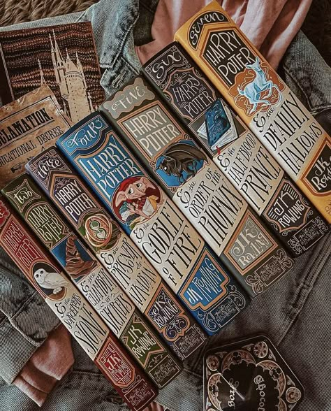 Magical Wand, Images Harry Potter, Harry Potter Decor, Prisoner Of Azkaban, Recommended Books To Read, Cool Books, Harry Potter Books, Harry Potter Aesthetic, Still In Love