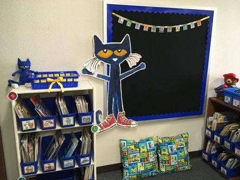 Pete The Cat Classroom, Preschool Classroom Themes, Transition Activities, Pete The Cats, Bee Classroom, Kindergarten Classroom Decor, Prek Classroom, Cats Diy Projects, Pete The Cat