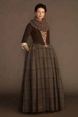 Designs From Time Historical Costumes: Outlander American Duchess Simplicity 8161: TUTORIAL BODICE "B" Outlander Cowl, Outlander Patterns, Claire Outlander, Outlander Knitting Patterns, Outlander Knitting, Outlander Costumes, American Duchess, Outlander Claire, 18th Century Clothing