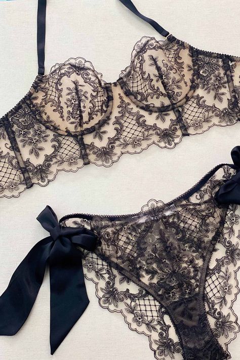 French Embroidery, Elegant Lingerie, French Lingerie, Lingerie Inspiration, Girl A, Lingerie Outfits, Lace Lingerie Set, Pretty Lingerie, Designer Lingerie