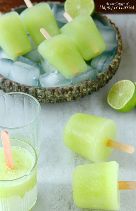 Lime Popsicles, Fun Hacks, Flavored Ice Cubes, Weekly Dinner Menu, Flavored Ice, Frozen Dessert Recipe, Mint Recipes, Dog Days Of Summer, Honeydew Melon