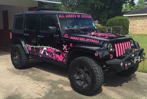 Jeep Builds, Hot Pink Cars, White Jeep Wrangler, Pink Cars, Pink Car Accessories, White Jeep, Jeep Jt, Pink Jeep, Jeep Ideas