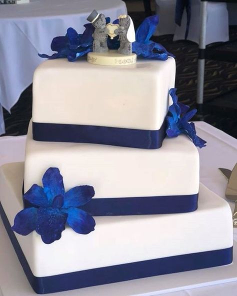 Wedding Cake Designs Blue And White, Blue 3 Tier Cake, Royal Blue Wedding Cake 2 Tier, Three Tier Square Wedding Cake, 3 Tier Square Wedding Cake, 2 Tier Wedding Cake Blue And White, Cake Sizes And Servings, Square Wedding Cake, Wedding Packages Prices