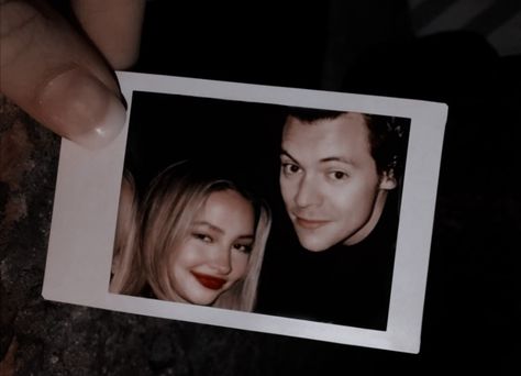 Taylor Swift And Harry Styles Manip, Harry Styles And Madelyn Cline, Aven And Harry, Singer Dr, Harry 1d, Fav Books, Madelyn Cline, Body Shots, 1d And 5sos