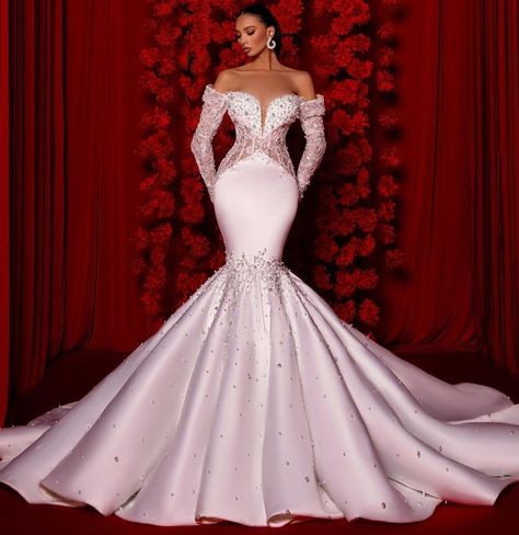 Japanese Dresses, Bridal Gowns Plus Size, Wedding Dresses Long Sleeves, Dresses For Bride, African Styles, Classy Wedding, Beautiful Evening, Dress Inspiration, Red Wedding