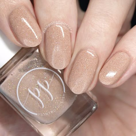 Champagne Nails For Wedding, Bride Nails Champagne, Gold Neutral Nails, Champagne Nails Wedding, Beige Nail Color, Champagne Colored Nails, Nude Shimmer Nails, Nails Champagne, Sand Nails