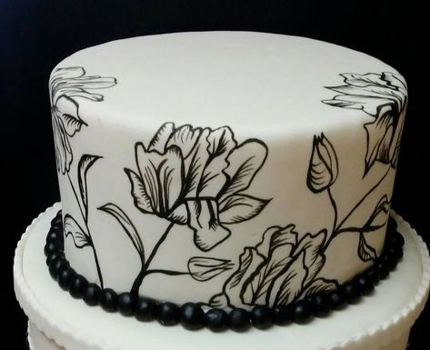 Black And White Floral Hand Painted Cake on Cake Central Black And White Buttercream Cake, Black And White Cake Ideas, Cake Black And White, Hand Painted Cake, Grad Cake, Painted Cake, Country Wedding Cakes, White Buttercream, Hand Painted Cakes