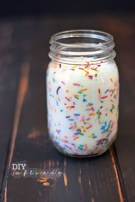 Diy Funfetti Candle, Diy Mason Jar Crafts, Candle Projects, Diy Mason Jar, Painted Pumpkin, Candle Candle, Carpentry Skills, Mason Jar Crafts Diy, Diy Bricolage