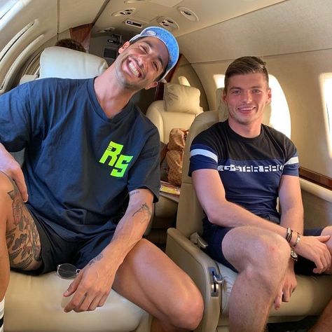 Max Verstappen on Instagram: “Reunited” Max And Daniel, Daniel Ricciardo And Max Verstappen, Ricciardo F1, Traveling Together, Formula 1 Car Racing, Formula E, Daniel Ricciardo, Richard Branson, Nissan 370z