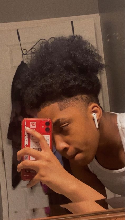 Studs Haircut, Stud Haircut, Stud Haircuts, Undercut Natural Hair, Long Hair Fade, Two Strand Twist Hairstyles, Lesbian Haircut, Boy Braids, Eyebrow Slits