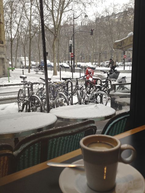 coffee in Paris on a snowy day Snowy Paris Aesthetic, Coffee Shop Aethestic, Snowy Coffee Shop, Winter Cafe Aesthetic, Winter Cafe, Paris Coffee Shop, Coffee In Paris, Tree Decoration Ideas, Photography Mountains