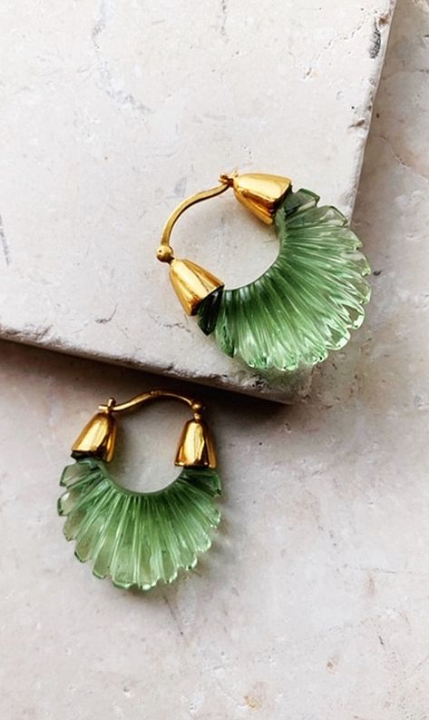 Green Citrine, Mint Earrings, Round Earring, 22 Carat Gold, Jewelry Lookbook, Earrings Green, Green Tones, Dainty Earrings, Jewelry Inspo