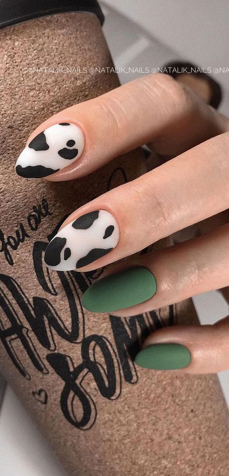 Green Cow Print Nails, Green Cow Print, Country Acrylic Nails, Cowboy Nails, Cow Print Nails, Stylish Nail Art, Western Nails, Country Nails, Animal Nail Art