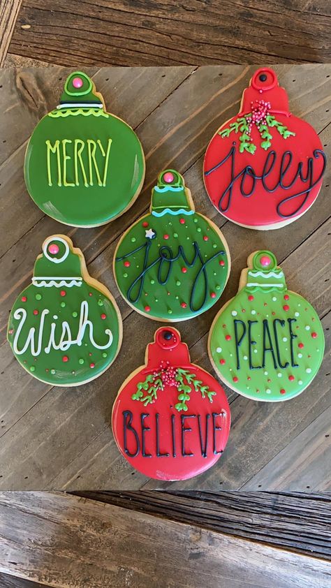 Ornament Decorated Sugar Cookies, Christmas Ornament Cookies Decorated, Ornament Cookies Decorated, Ornament Christmas Cookies, Ornament Sugar Cookies, Christmas Ornament Cookies, Iced Christmas Cookies, Personalized Christmas Cookies, Holiday Cookies Decorated