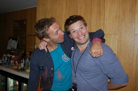 Chris and Phil Happy Birthday Phil, Coldplay Songs, Phil Harvey, Chris Martin Coldplay, Emirates Stadium, Kitchens Design, Dream Kitchens, Chris Martin, Viva La Vida