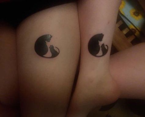 Mom Daughter Cat Tattoos, Mother And Daughter Cat Tattoos, Mom Cat And Kitten Tattoo, Tattoos Mum, Mum And Daughter Tattoo, Kitten Tattoo, Mom Daughter Tattoos, Cute Matching Tattoos, Small Matching Tattoos