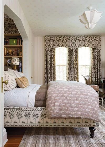 Home Design Magazines, Bedroom Bliss, Upstairs Bedroom, Cottage Bedroom, Traditional Bedroom, Elegant Home Decor, Remodel Bedroom, Guest Bedrooms, Beautiful Bedrooms