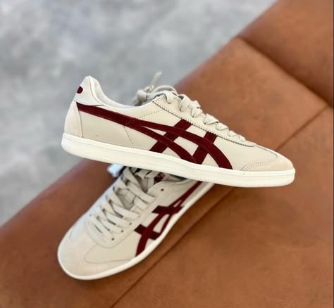 Onitsuka Tiger Tokuten «White Burgundy” Tiger Shoes Onitsuka Men, Onitsuka Tiger Sneakers, Tokuten Onitsuka, Onitsuka Tiger Tokuten, Formal Sneakers, Onitsuka Tiger Women, Tiger Shoes, Walk In My Shoes, Everyday Shoes