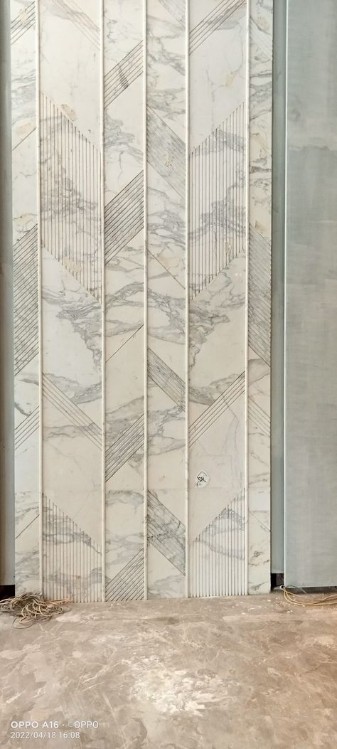 Marble Grooving Design, Bathroom Tile Groove Pattern, Cnc Marble Design, Tile Groove Pattern, Molding Wall Design Living Room, Marble Panelling Wall, Groove Pattern On Wall Interior, Groove Pattern On Wall, Marble Wall Panelling