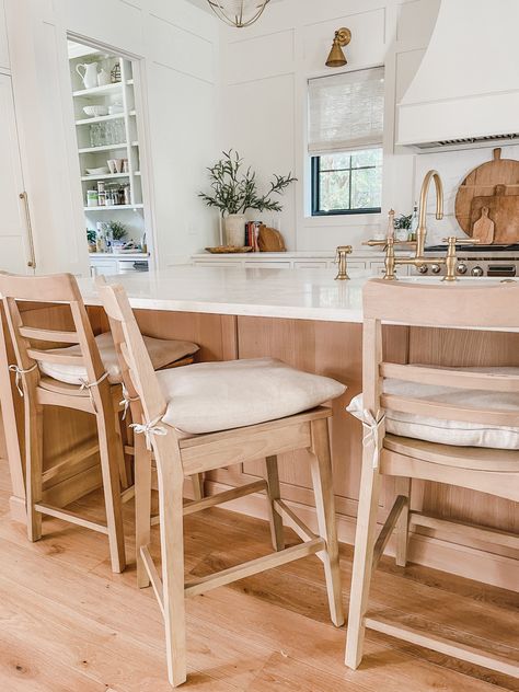 Island Chairs Counter Stools White Kitchen, White Counter Stools With Backs, White Oak Bar Stools, Wood Counter Stools With Back, Diy Counter Stools With Back, Light Wood Counter Stools, Natural Wood Counter Stools, Natural Wood Bar Stools, Wooden Kitchen Bar Stools