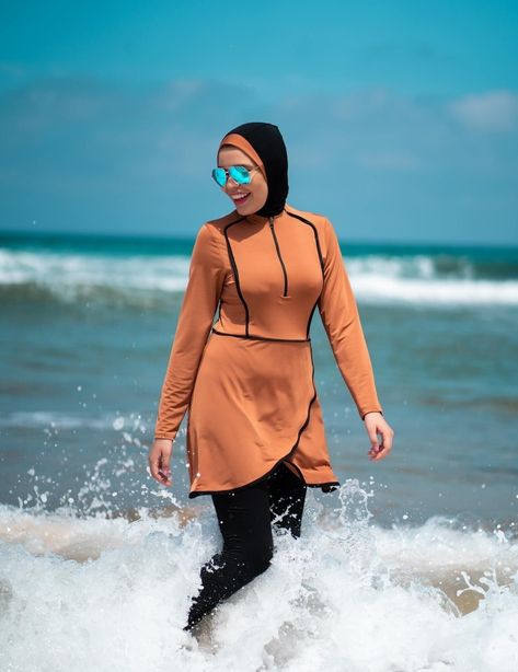 Hijab Swimwear, Halal Chicken, Hijab Beach, Cute Sweatpants Outfit, Modele Hijab, Men Haircut Curly Hair, Sea Clothes, Cute Sweatpants, Modest Fashion Hijab