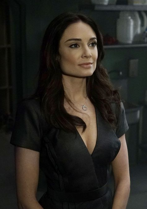 Agents Of Shield Wallpaper, Shield Wallpaper, Mallory Jansen, Ant Man 2015, Marvel Comics Wallpaper, Elizabeth Hurley, Wallpaper Android, Wallpapers Images, Marvel Comic Books