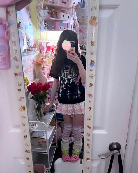 Pastel Clothing, Kawaii Outfit Ideas, Confetti Cake, My Bf, Kawaii Fashion Outfits, Pinterest Fashion, Swaggy Outfits, J Fashion, Really Cute Outfits