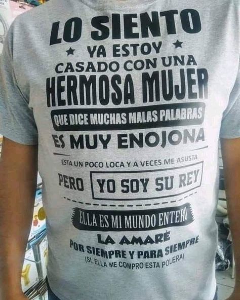 Remera personalizada regalo de la mujer celosa #Humor #Celos #Remeras Christian Messages, Whatsapp Web, Computer, Humor, T Shirts For Women, My Style, Mens Graphic Tshirt, Memes, Sweatshirts