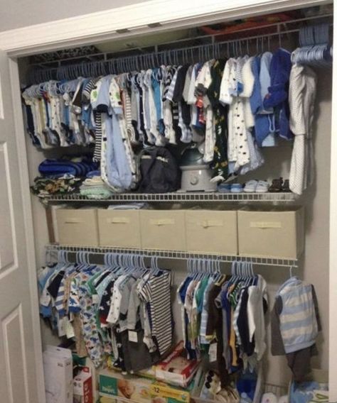 Starbucks Milkshake, Baddie Clothes, Baby Nursery Closet, Baby Closet Organization, Baby Room Organization, Newborn Mom, Baby Clothes Organization, Baby Life Hacks, Nursery Closet