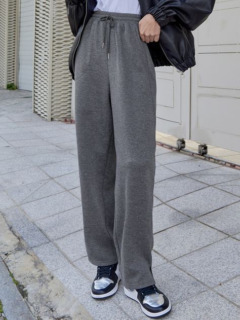 Dark Grey    Polyester Plain   Medium Stretch All Women Bottoms Sweatpants Dark Grey, Dark Grey Joggers Outfit Women, Dark Grey Joggers Outfit, Dark Gray Sweatpants Outfit, Dark Grey Pants Outfit, Dark Grey Sweatpants Outfit, Sweatpants Outfit Aesthetic, Wide Leg Sweatpants Outfit, Gray Sweatpants Outfit