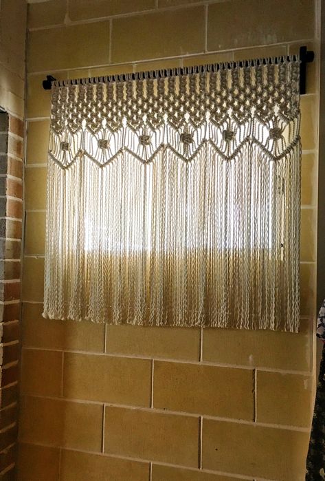 Macrame Window Curtain, Macrame Door Curtain, Pola Macrame, Macrame Backdrop, Macrame Knots Pattern, Macrame Wall Hanging Diy, Macrame Wall Hanging Patterns, Macrame Curtain, Wall Hanging Diy