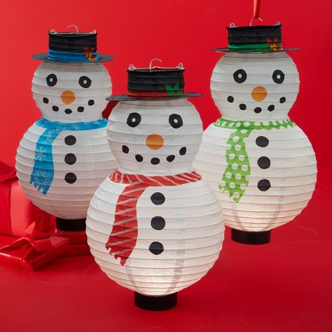 Cute LED snowman Lanterns to light up your holiday!Contact MarketShare for purchases. Snowman Lantern, Snow Party, Snowman Party, Church Christmas Decorations, Diy Lanterns, Christmas Lanterns, Christmas Penguin, Garland Decor, Christmas Table Decorations