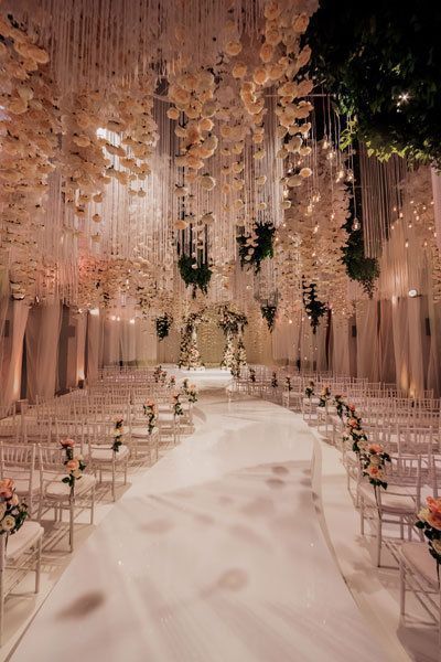 Over The Top Wedding Bouquet, Beautiful Weddings Venues, Wedding Venue Beautiful, Gorgeous Wedding Venues Outside, Grand Wedding Venue Ideas, Wedding Ideas Expensive, Elegant Boho Wedding Ceremony Decor, Cute Wedding Venues Inside, Kpop Wedding Theme