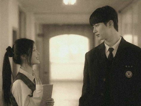 Kdrama Girl Aesthetic, 20th Century Girl Aesthetic, Kdrama Scenes Aesthetic, Movie Scenes Aesthetic, 20 Century Girl, 20th Century Girl Kdrama, Couple Vintage Aesthetic, Cdrama Aesthetic, Vintage Film Aesthetic