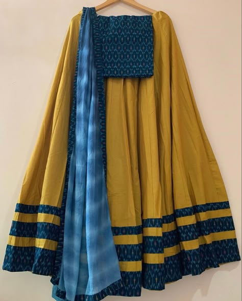 Latest Chaniya Choli Design For Navratri 2023, Cotton Chaniya Choli Designs, Navratri Chaniya Choli Latest 2023, Chaniya Choli Designs, Long Skirt And Top, Navratri Dress, Indian Outfits Lehenga, Lehenga Designs Simple, Simple Kurta Designs