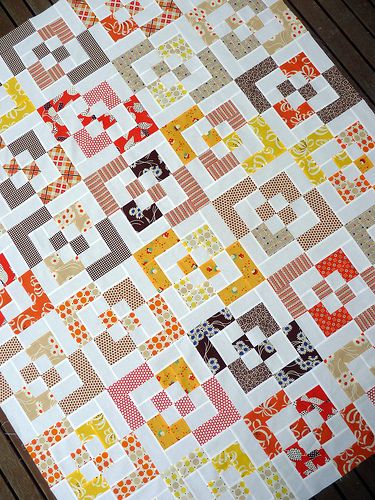 A broken square quilt. One day I will tire of knitting and try quilting again. I will then make this pattern. Bento Box Quilt Pattern, Bento Box Quilt, Box Quilt Pattern, Quilt Pattern Free, Red Pepper Quilts, Charm Pack Quilts, Jelly Roll Quilt Patterns, Quilt Modernen, Scrap Quilt