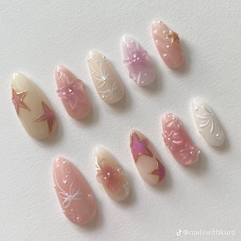 Nail Inspo Kawaii, 2d Nails, Nail Inspo Colorful, Gel Nail Japanese, Japanese Nail Art Kawaii, Japanese Nail Designs Kawaii, Japanese Gel Nails Kawaii, Japanese Theme Nail Art, Pink Japanese Nail Art