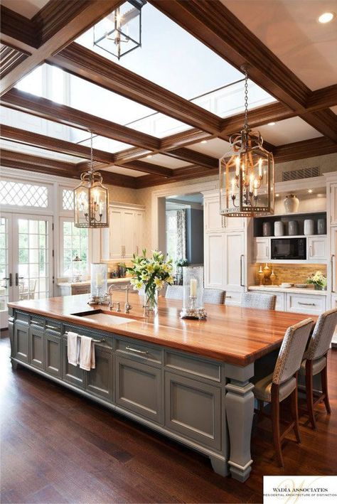 House Of Turquoise, Gorgeous Kitchens, Pool Design, Large Kitchen, Küchen Design, Design Case, Beautiful Kitchens, Decor Rustic, Rustic Kitchen