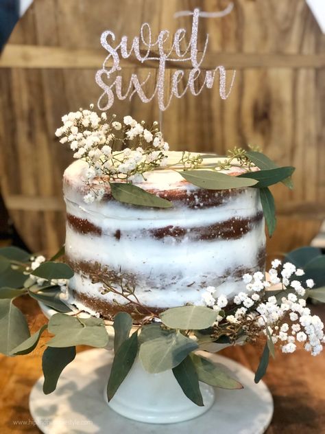 Boho Graduation Cake, Boho Party Decorations Birthday, Bohemian Sweet 16, Boho Quinceanera Theme, Sweet 16 Party Decorations Ideas, Boho Graduation Party Ideas, Boho Sweet 16, Sweet 16 Party Ideas Themes, Rustic Theme Party